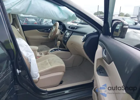 2015 Nissan Rogue Sv z USA, uszkodzony, nr VIN 5N1AT2MT8FC921395